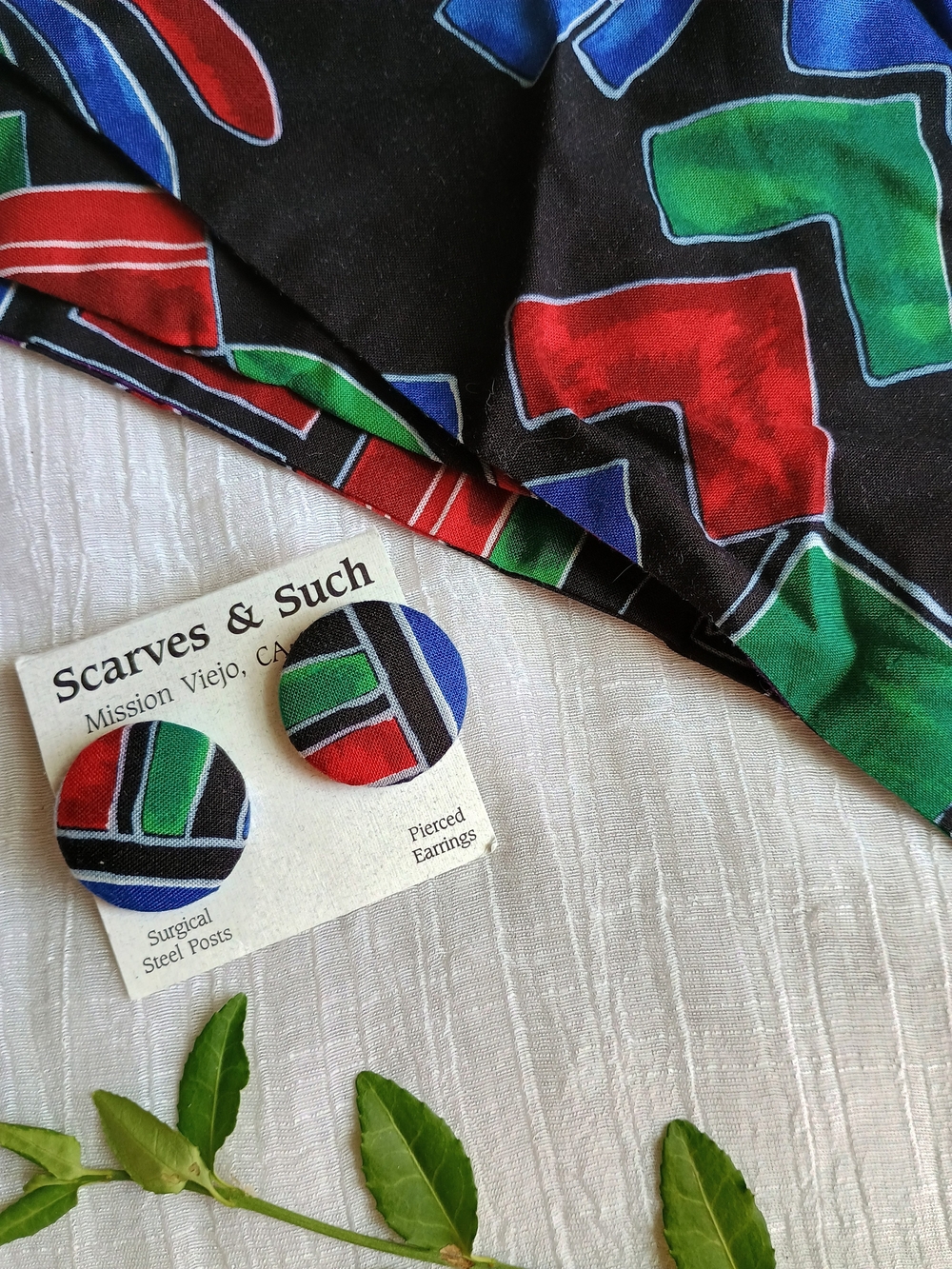 🕶️ MOD STYLE 🕶️ VTG 1980s "Flip It" scarf and matching fabric stud earrings